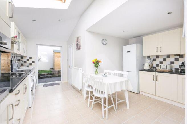 Kitchen/ Breakfast Room