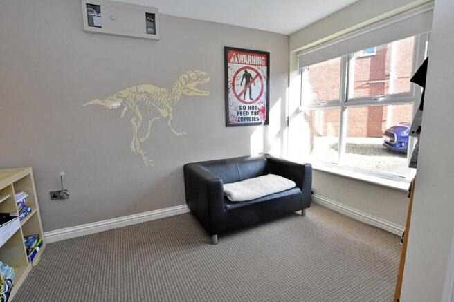 Photo 9
