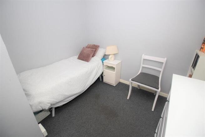 bedroom 3.JPG