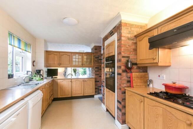 Kitchen/Breakfast Ro