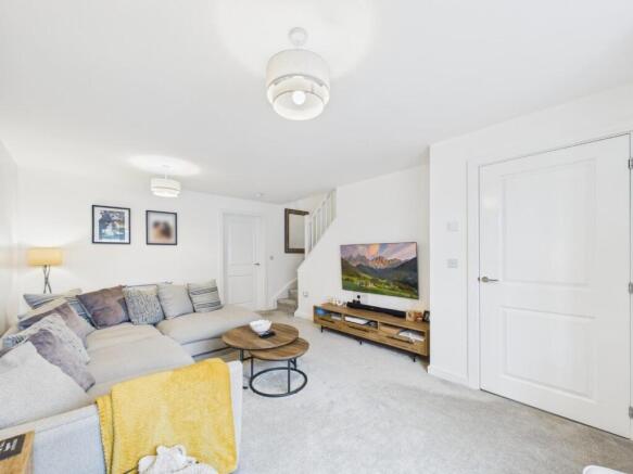 3 bed Semi-Detached for sale Image 8