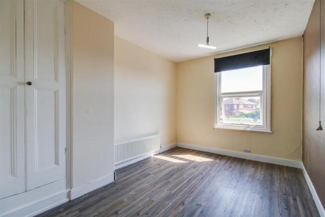 2 bed Semi-Detached for sale Image 8