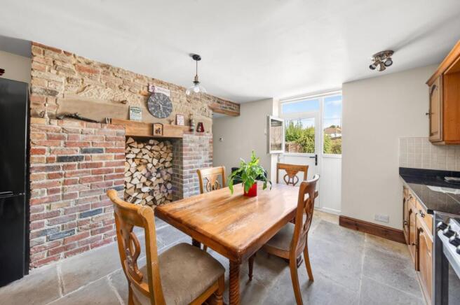 2 bed Cottage for sale Image 11