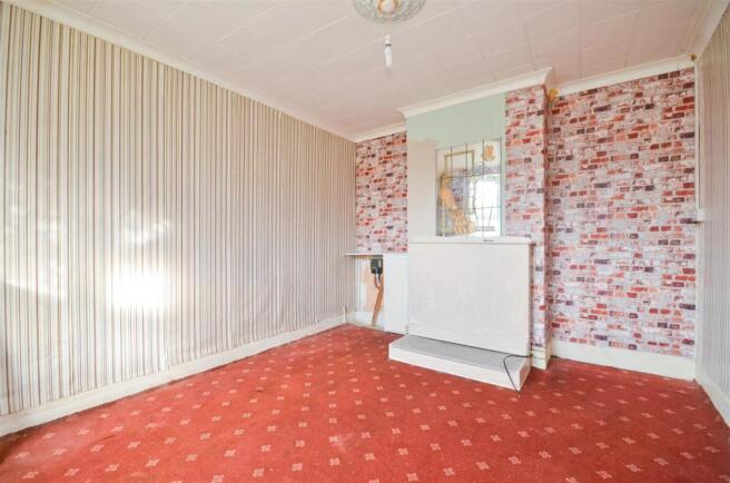 Lounge - Newport - Isle of Wight Estate Agents (2)