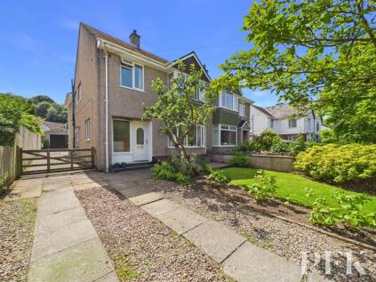 Ambleside Road, Keswick, CA12