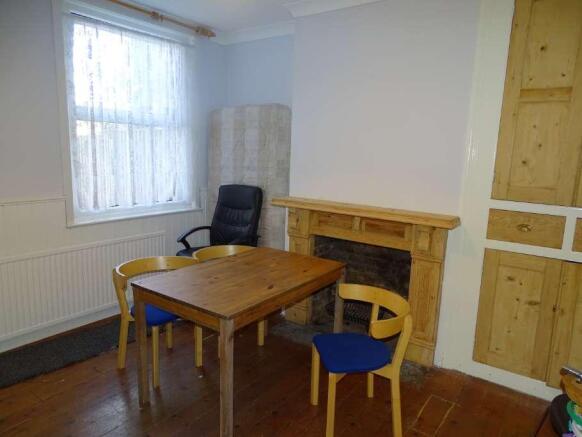 Photo 10
