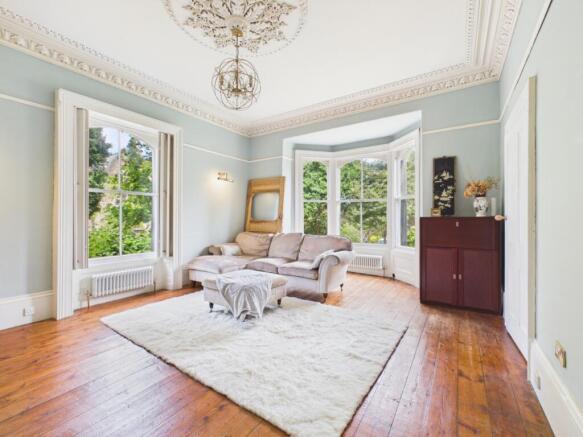 3 bed Apartment for sale Image 7
