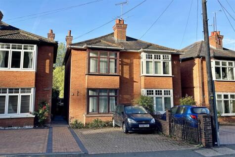 Peperharow Road, Godalming