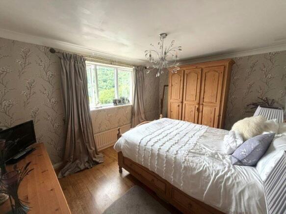 3 bed Detached for sale Image 7