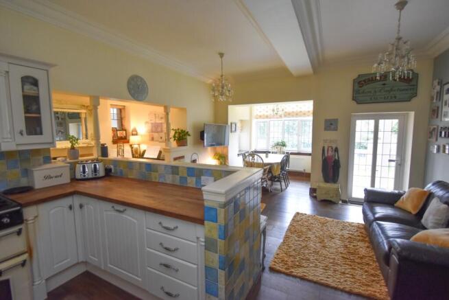 kitchen/family room
