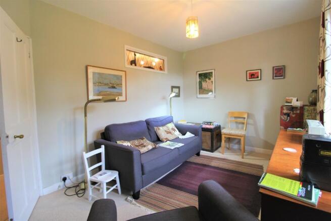 Bedroom 3 / Study