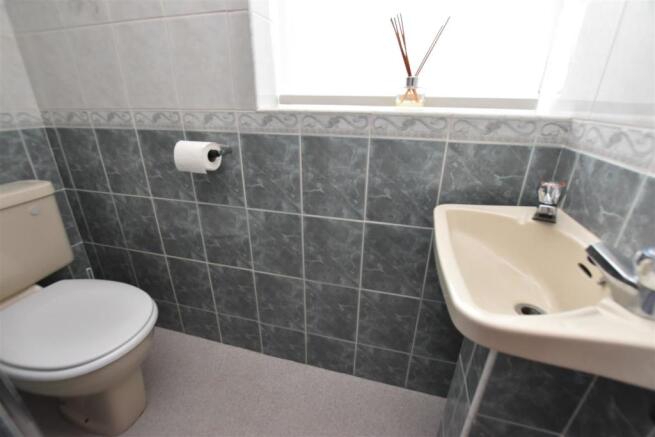 Ground Floor Cloakroom WC.jpg