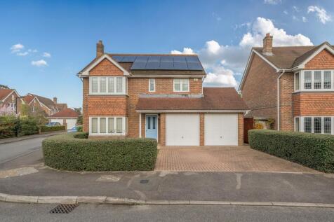 Lady Harewood Way, Epsom, KT19