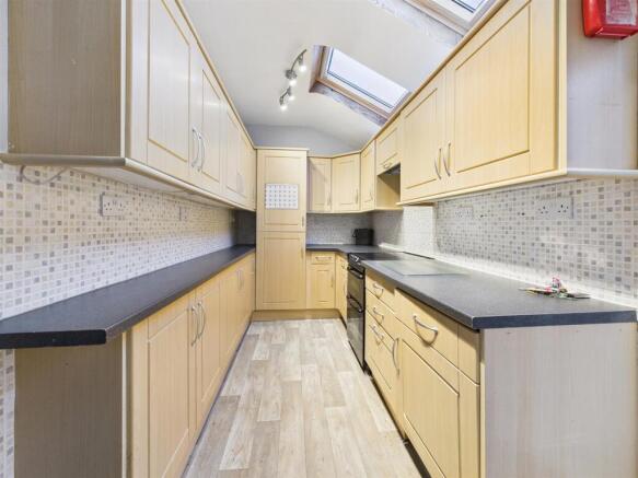 3 bed Detached Bungalow for sale Image 6