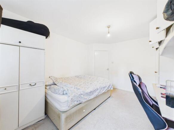 1 bed Flat for sale Image 7