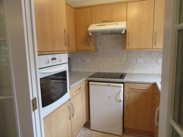 Kitchen (2)