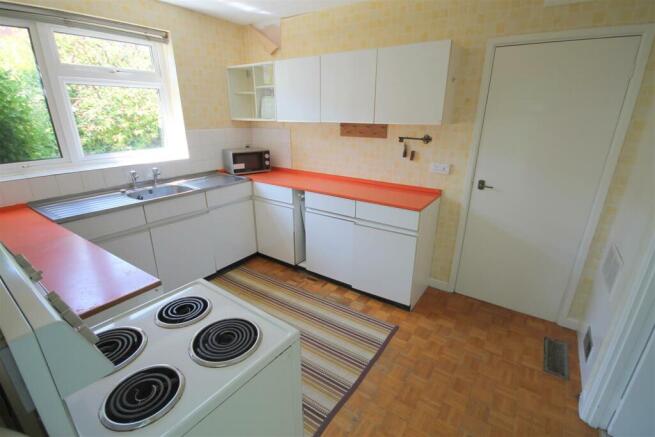 SA Kitchen ii.JPG