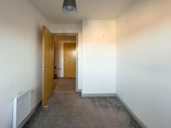 2 bed Apartment for sale Image 11