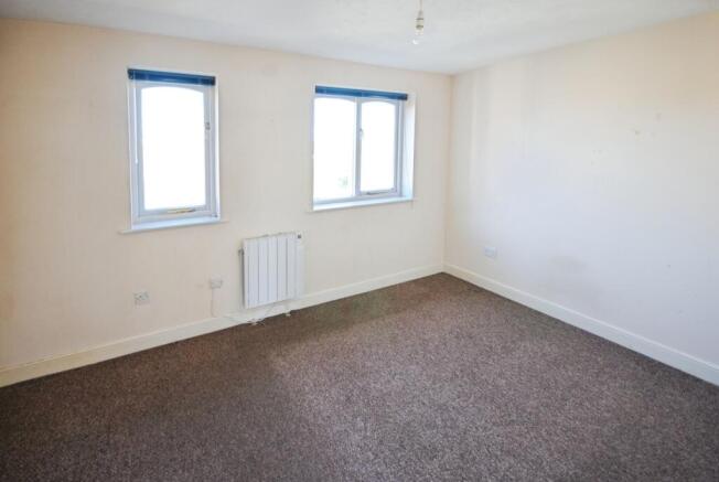 pbox-bedroom-347391.JPG
