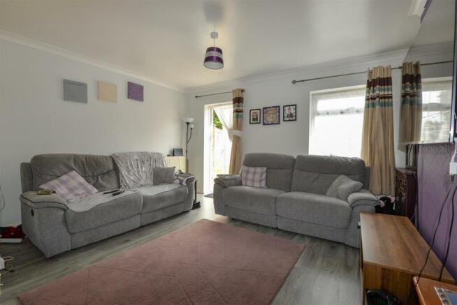 Living Room Diner 1.jpg