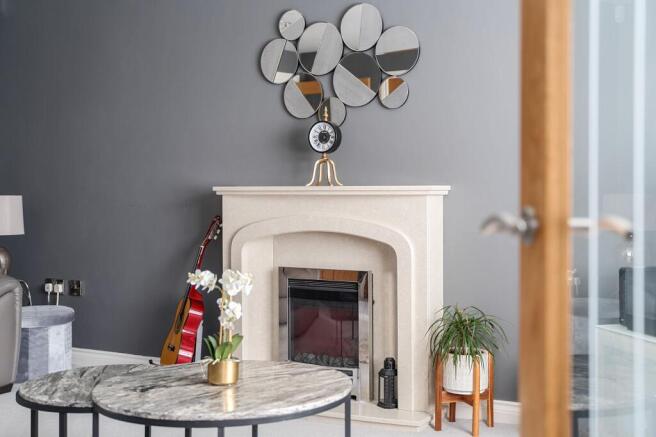 3 bed Semi-Detached for sale Image 6