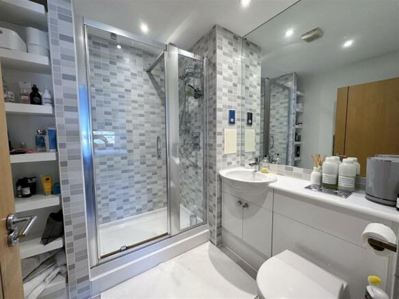 En-Suite Shower Room: