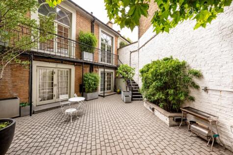 Trinity Mews, London, W10