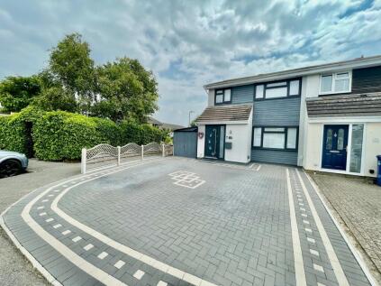 Glebe Road, Deanshanger, Milton Keynes, MK19