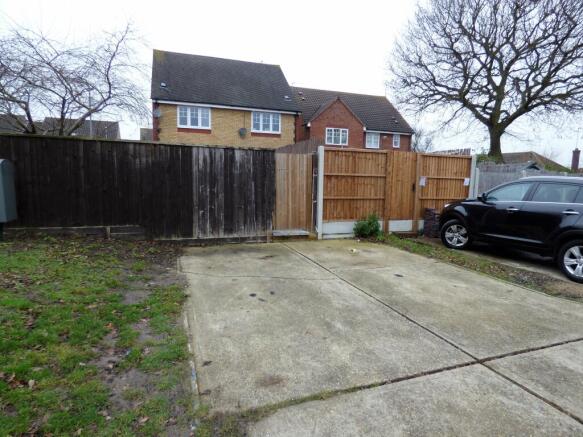 Hatfield Road, parki