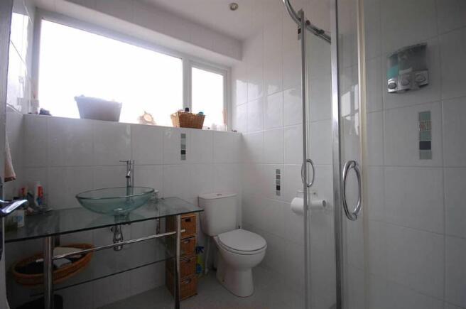 Shower room / w.c.