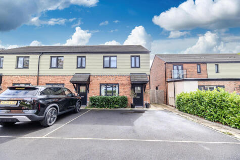 Rebus Close, Jameson Manor, Ponteland, Newcastle Upon Tyne