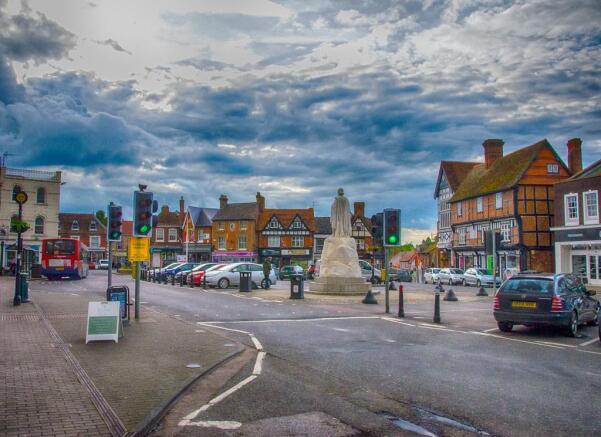 TOWN CENTRE WANTAGE.jpg
