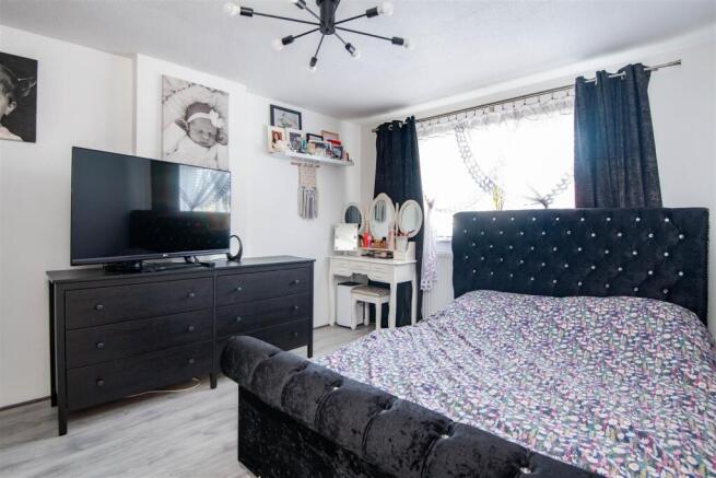 Earlsway, Euxton, Chorley photo 4