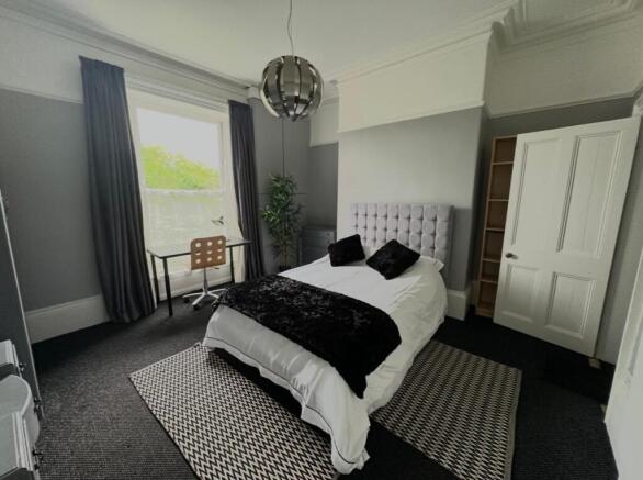 6 bed Terraced for sale Image 8