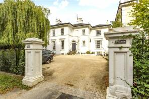Flat 3, Mountview, The Park, Cheltenham GL50 2SL