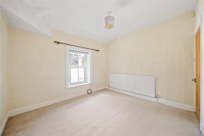 3 bed Apartment for sale Image 10