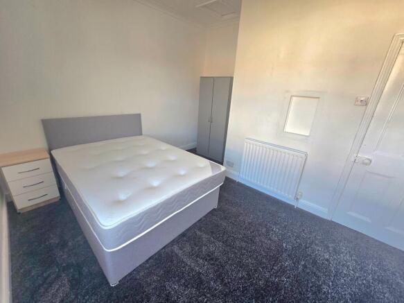 3 bed Terraced to rent Image 7