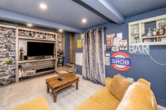 3 bed Terraced for sale Image 12