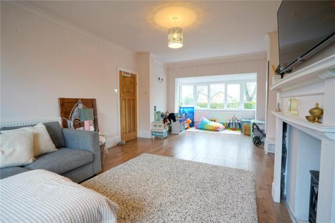 3 bed Semi-Detached for sale Image 4