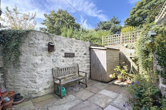 2 bed Terraced for sale Image 12