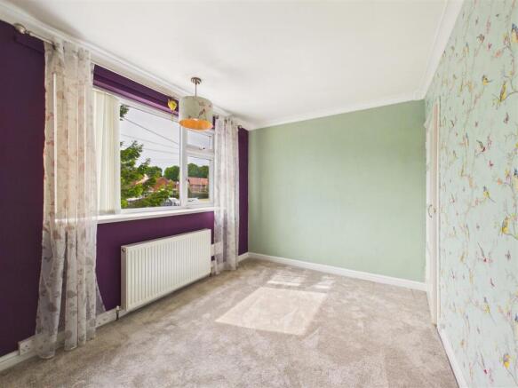 3 bed Terraced for sale Image 8