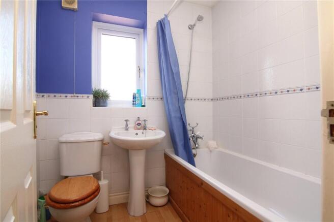 3 bed Semi-Detached for sale Image 12