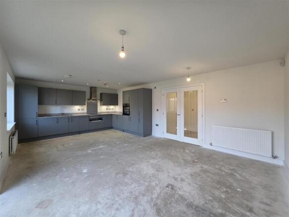 3 bed Semi-Detached Bungalow for sale Image 4