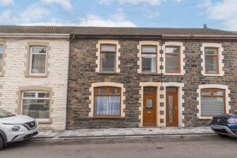 Gresham Place, Treharris, CF46