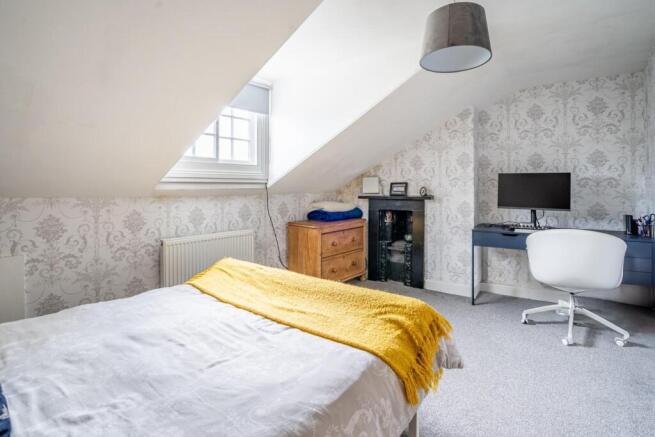 4 bed Terraced for sale Image 11