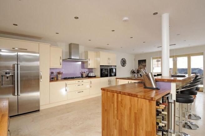 KITCHEN AREA