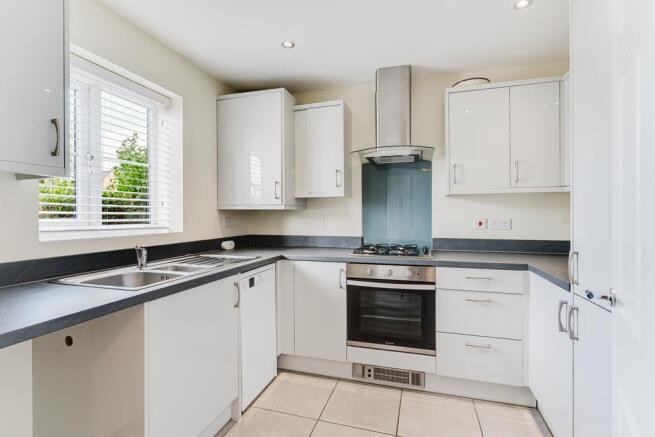 71 London Road, Corby (8 of 21).jpg