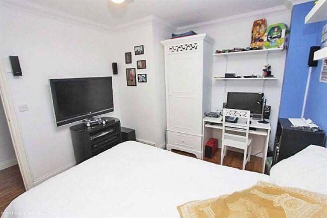 Photo 12