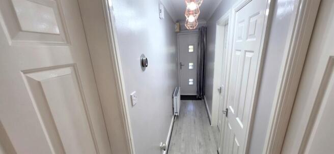 2 bed Apartment for sale Image 7