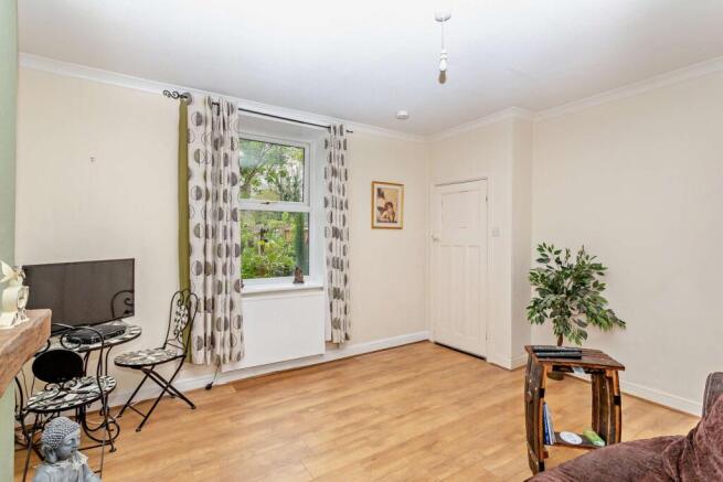 3 bed Terraced for sale Image 5